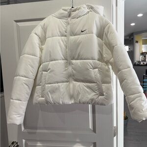 Nike Therma-Fit White Puffer Coat Jacket